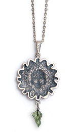 Memento Mori — Sterling silver pendant with moldavite (vltavin) drop - Baba Store EU - 3
