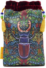Stag Beetle, sac de tarot édition limitée en velours de soie bordeaux