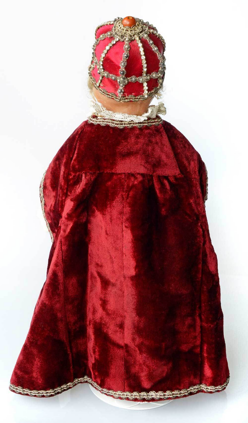 Prager Infant aus dem 19. Jahrhundert in Wachs - detailliertes Kostüm